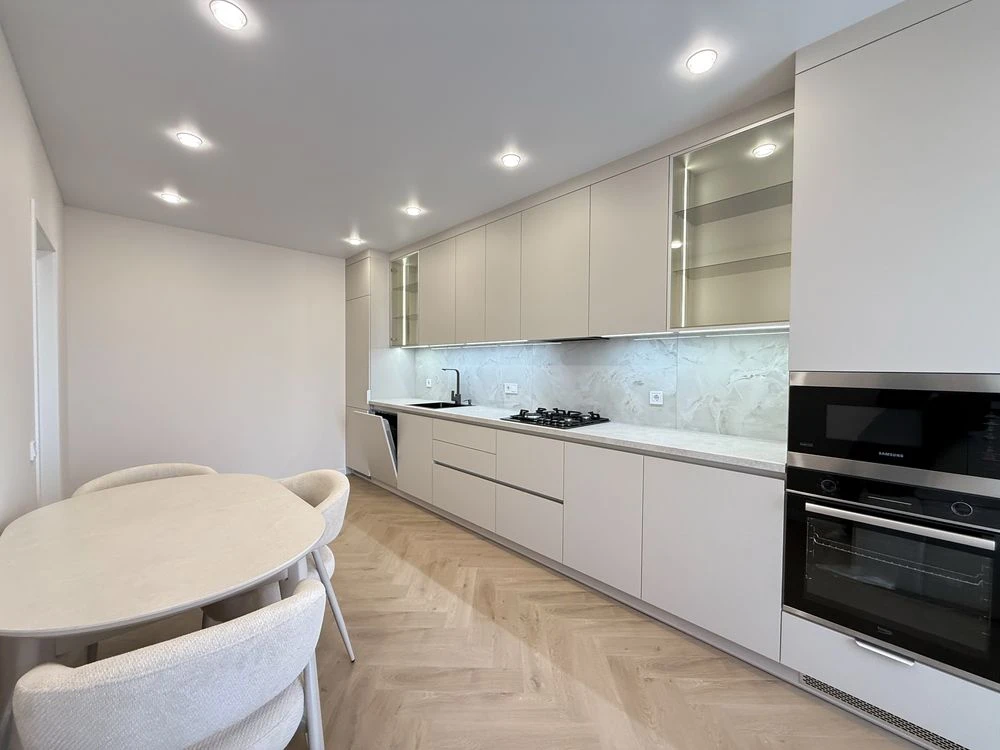 Stylish 2-room apartment in ЖК На Щасливому, high-quality renovation, very good