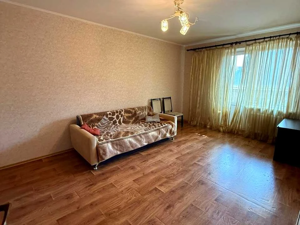 Квартира. Здолбунівська вулиця, Київ.