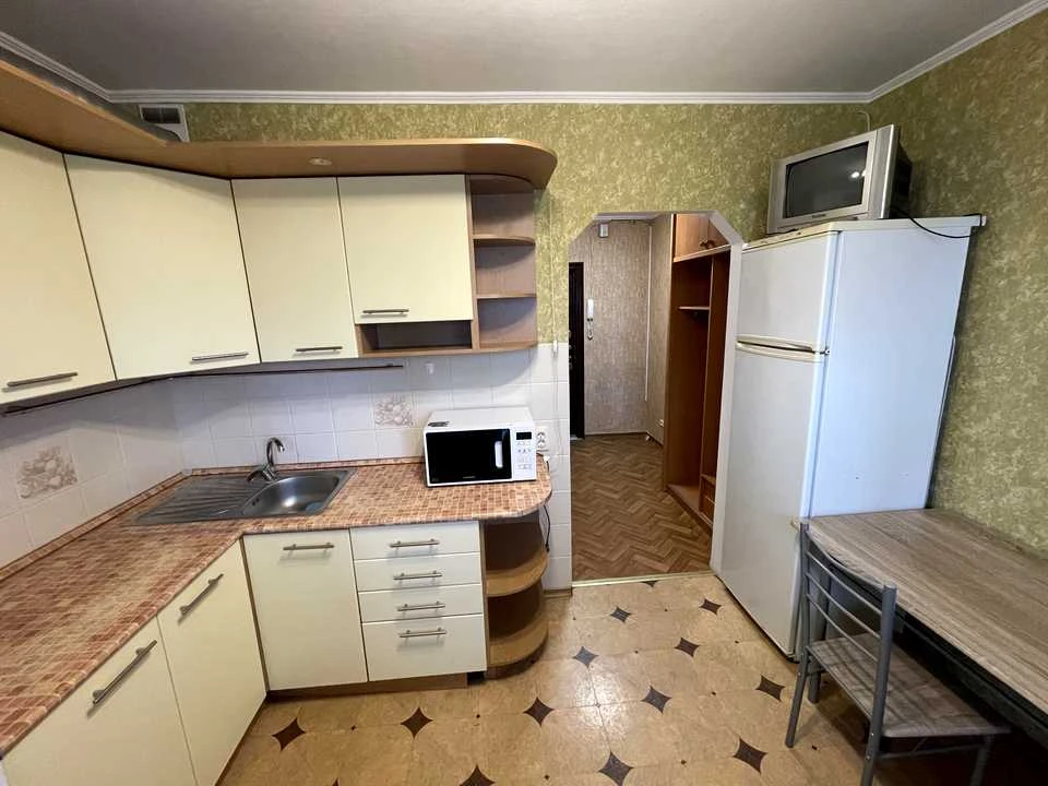 Apartment. Larisi Rudenko Street, Kyiv.