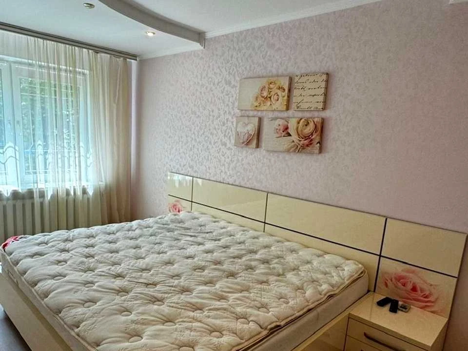 Apartment. Urlivska Street, Kyiv