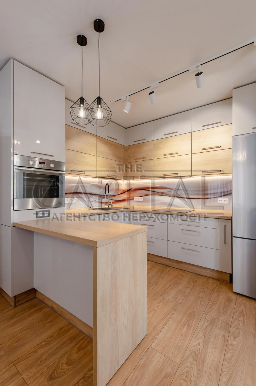 Sale of apartment, "Modern Quarter" residential complex, Lubomir Street