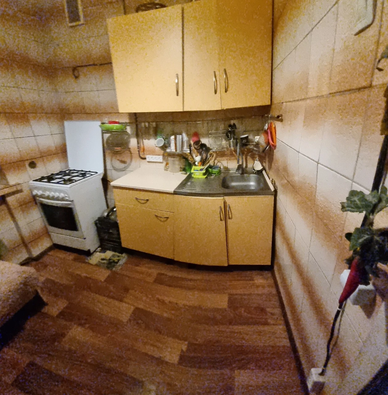 For Sale: 2-room apartment on Odeskoy!