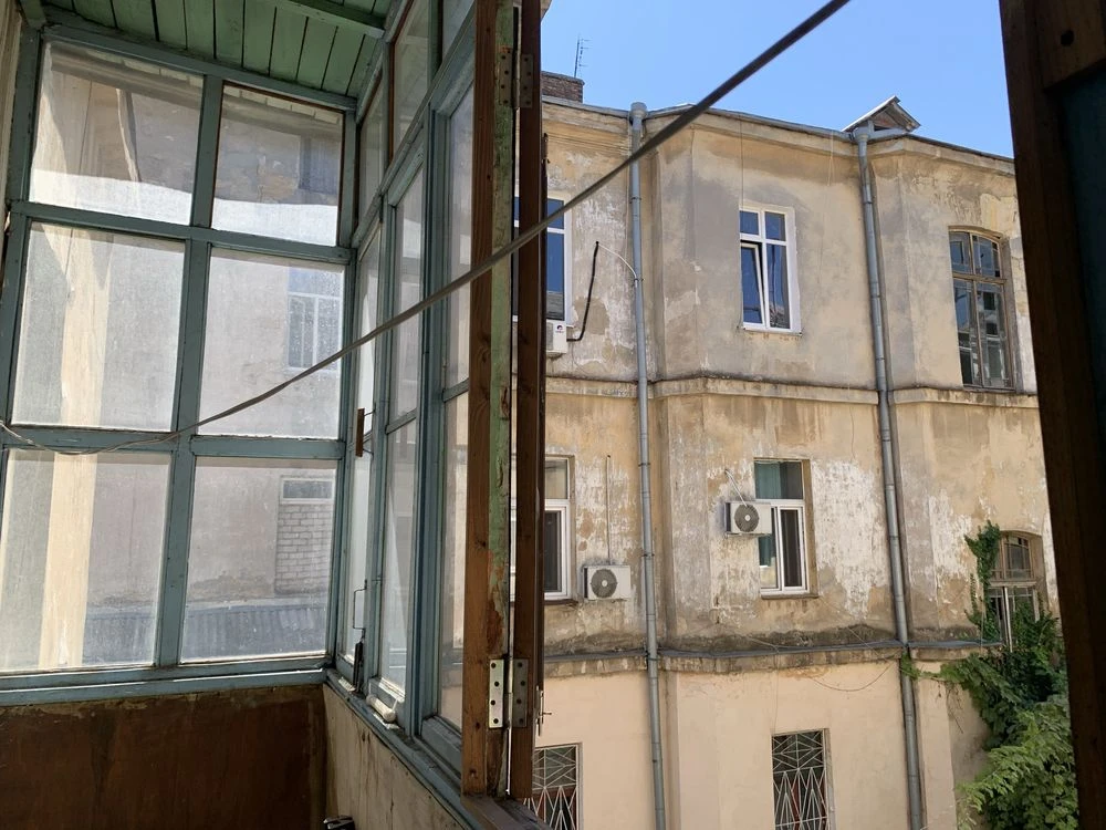 For sale, one-bedroom apartment in the center of Ekaterinenskaya.