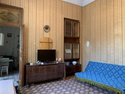 For sale, one-bedroom apartment in the center of Ekaterinenskaya.