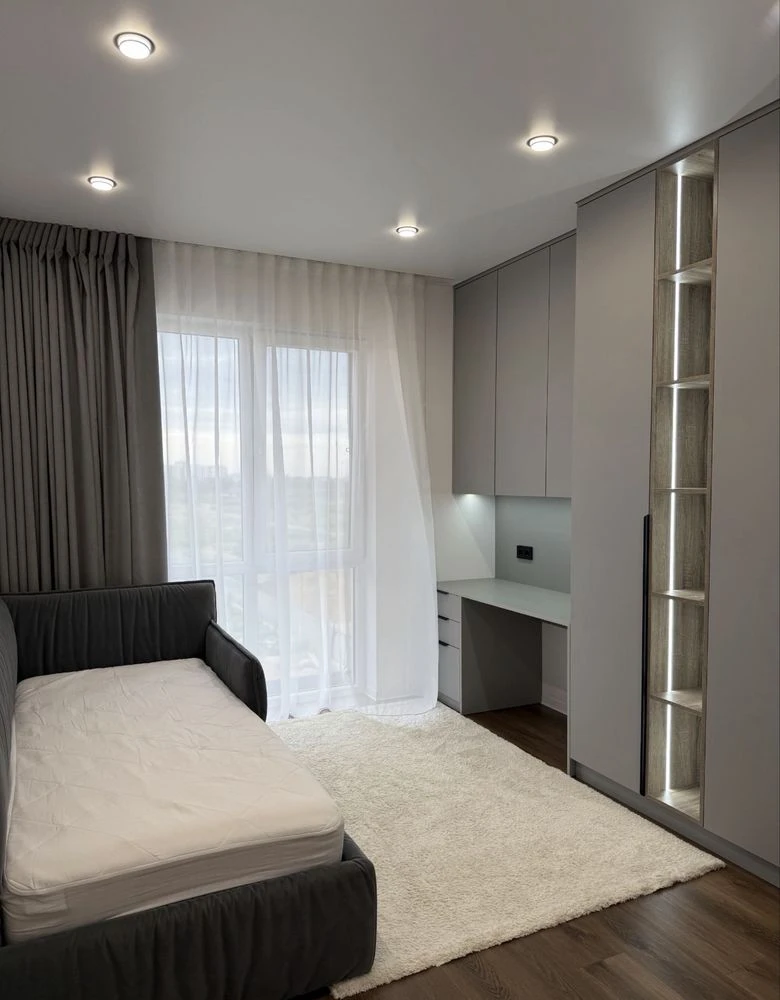 Sale of a designer 2-room apartment in "Elit Park" complex / 59m2