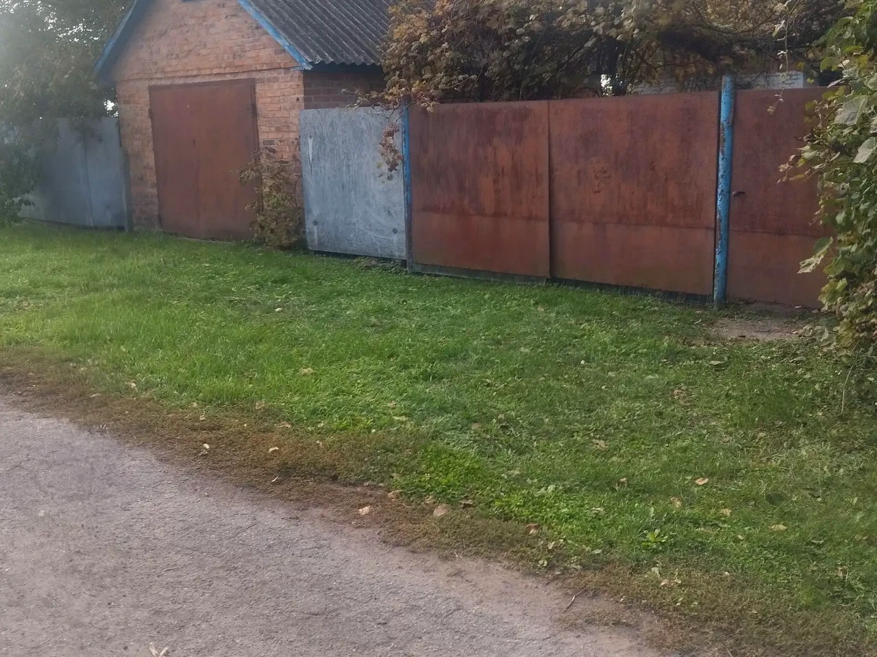 Sale of a house 2500 sq m 25 acres
