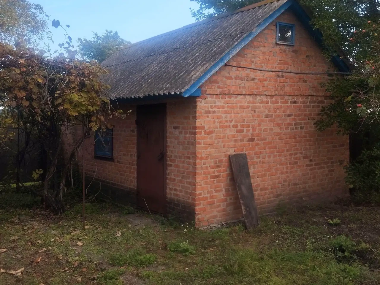 Sale of a house 2500 sq m 25 acres