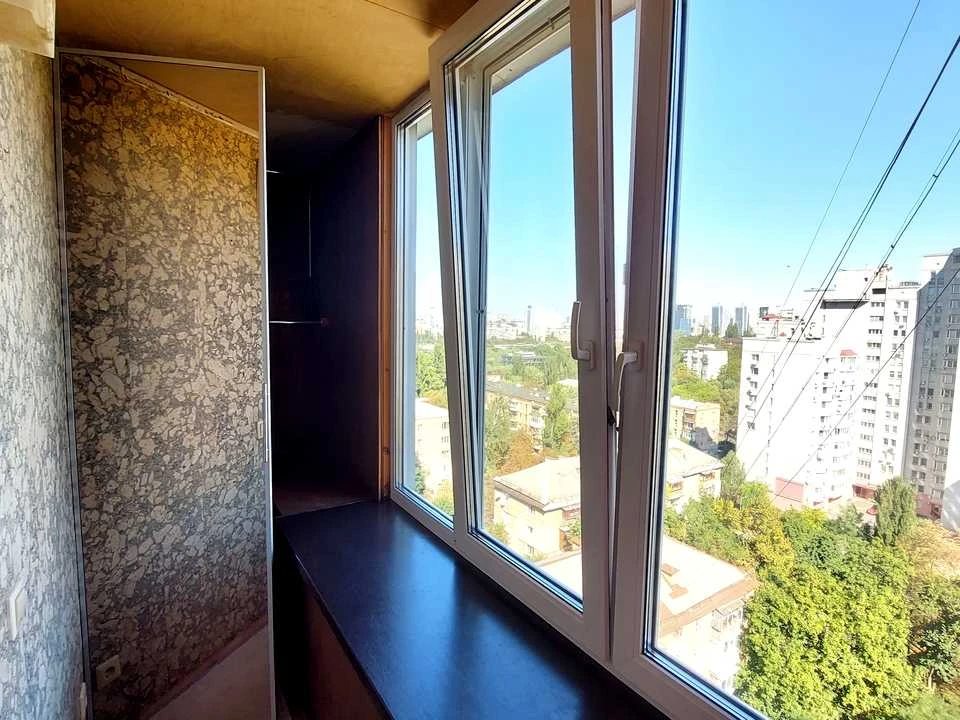 Квартира. Киев, Ереванская ул.