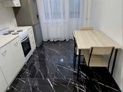 Apartment. Dragomanoava st., Kyiv