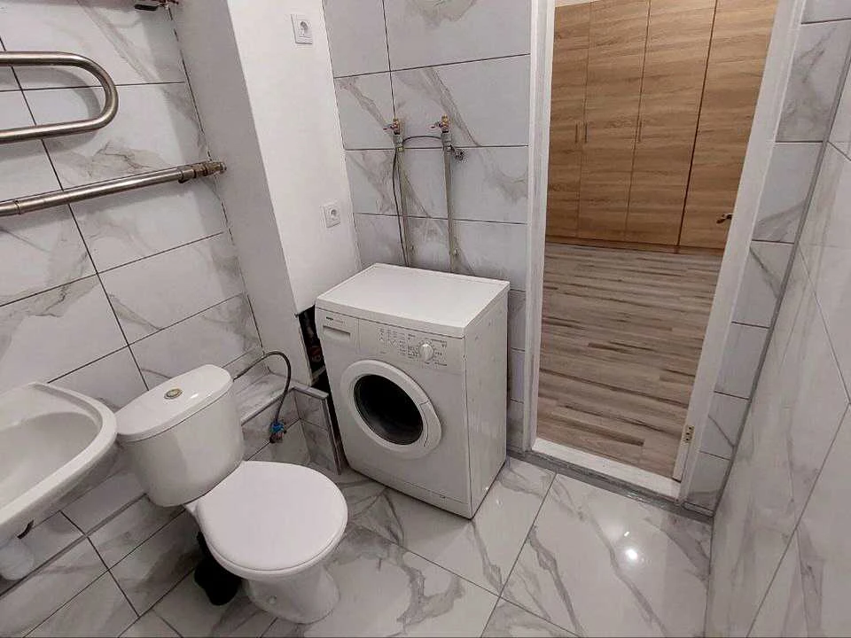 Apartment. Dragomanoava st., Kyiv