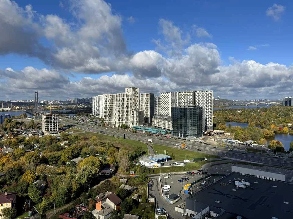 Квартира. Київ, проспект Миколи Бажана