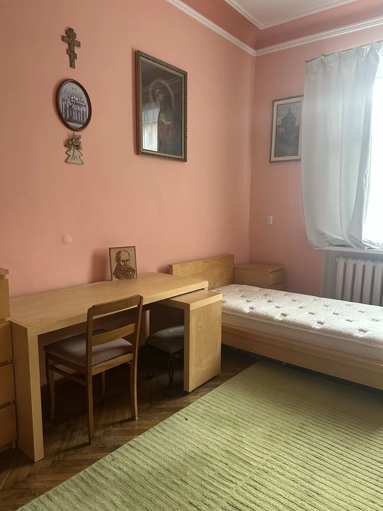 Продажа квартиры 2 комнаты ул. Б Хмельницкого (Подзамче)