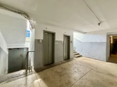 Продам 1к квартиру на Дарниці біля озера вулиця Горлівська