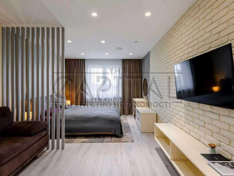 Apartment. Yasynuvat Street, Kyiv