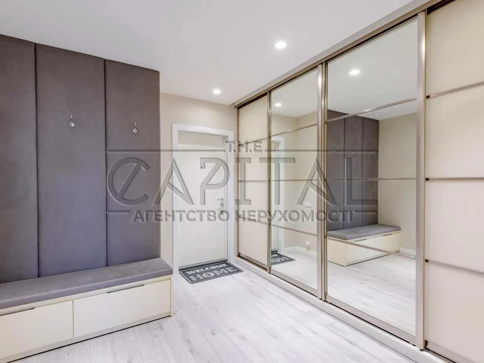 Apartment. Yasynuvat Street, Kyiv
