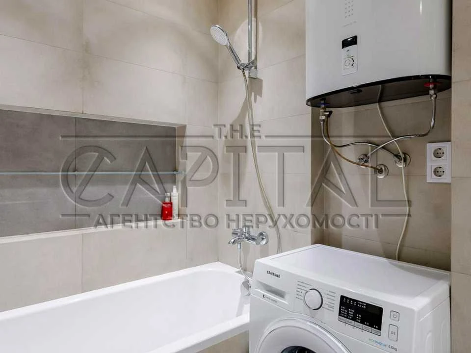 Apartment. Yasynuvat Street, Kyiv