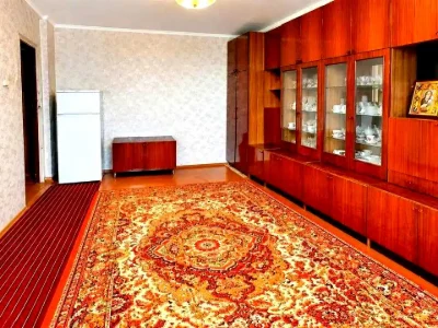 Квартира. Київ, Деміївська вул.