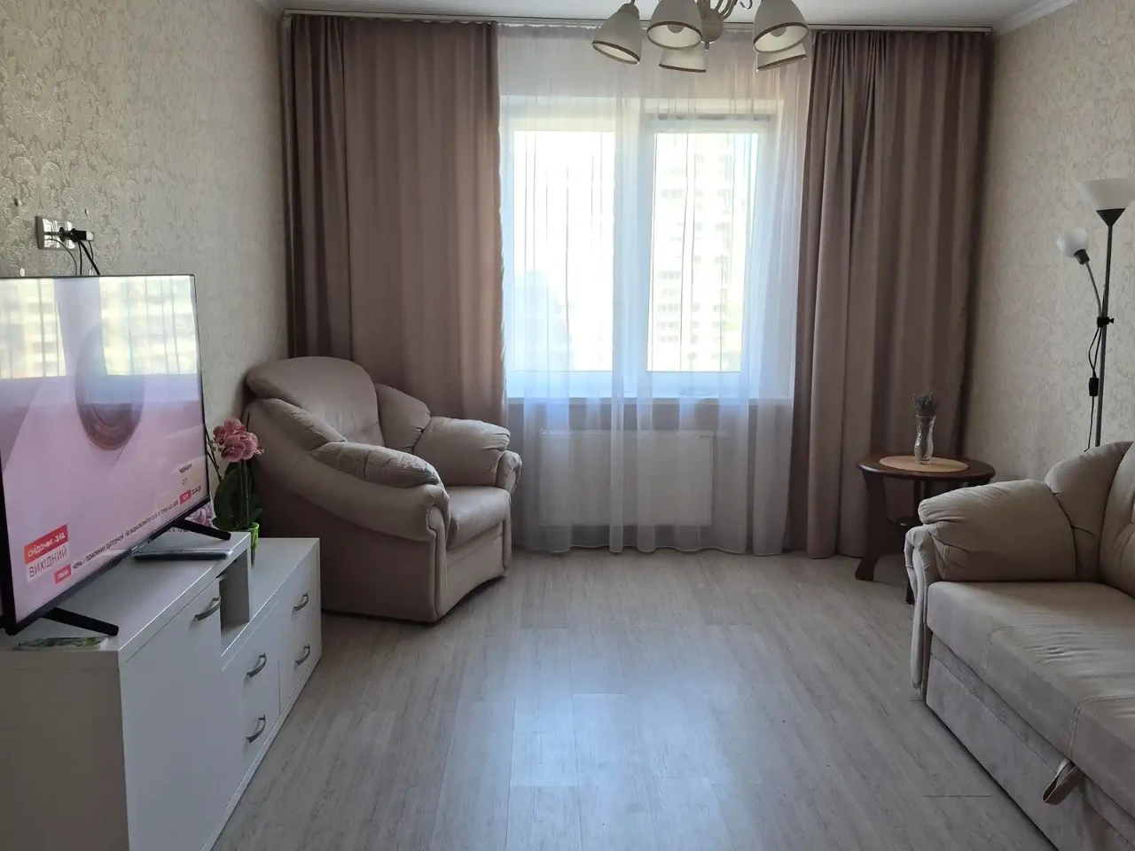 Sale of a 2-room apartment 66 sq m on the 11th floor