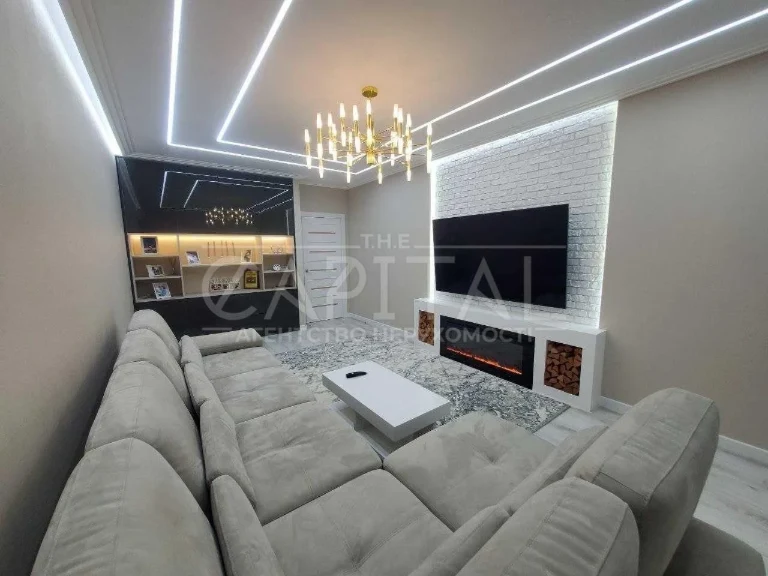 Sale of 3-room apartment in the "4 Seasons" residential complex, Maximovych Mykhaylo, Vasylkiv