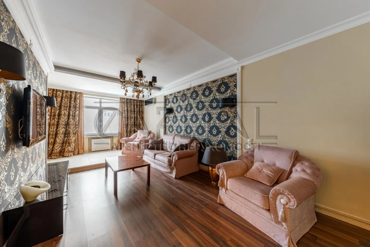 Apartment for Sale, Shekavitska Street, Podil