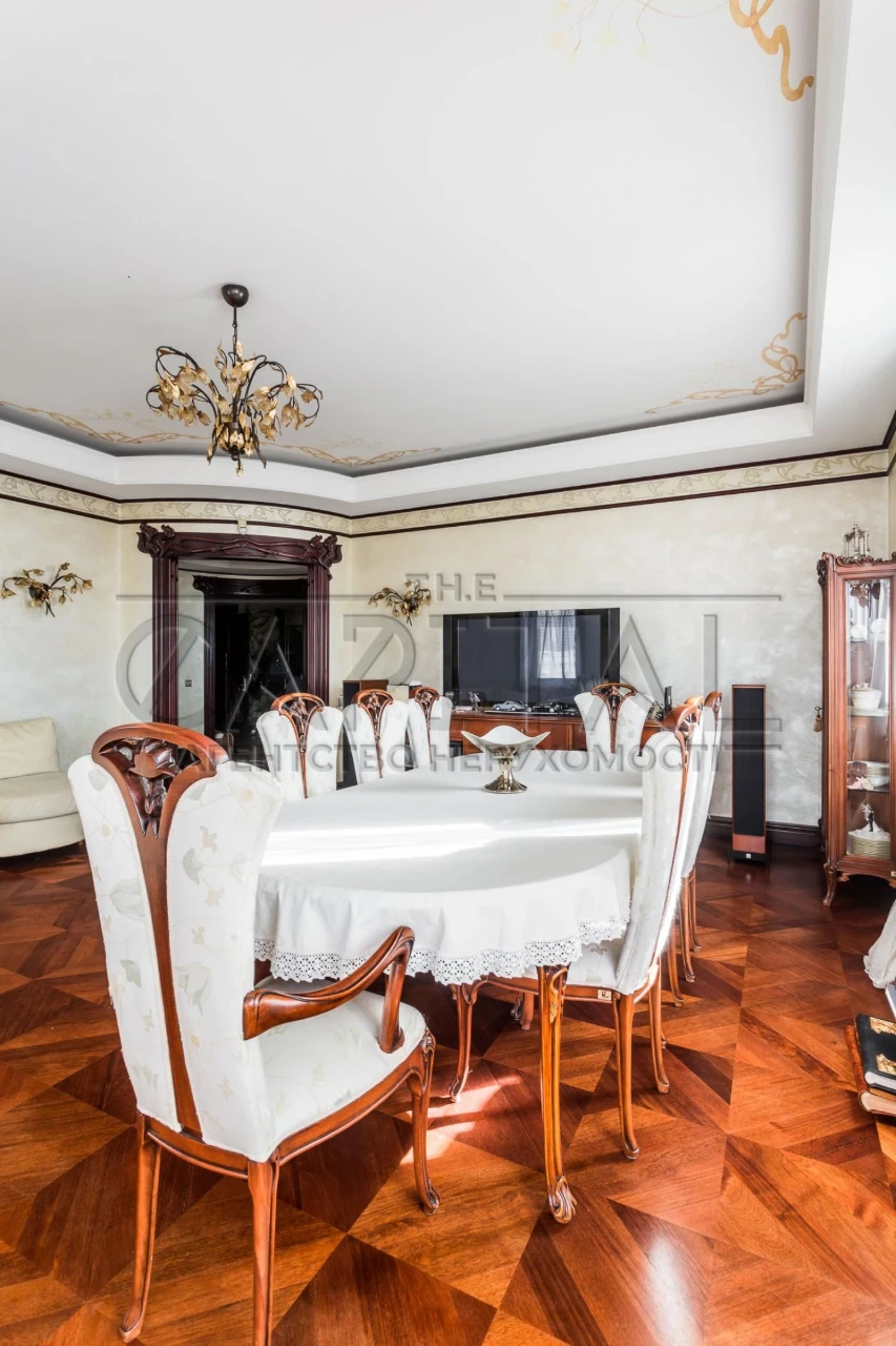 Sale of a 4-room apartment, вул. Kovpaka, Pechersky district, Center