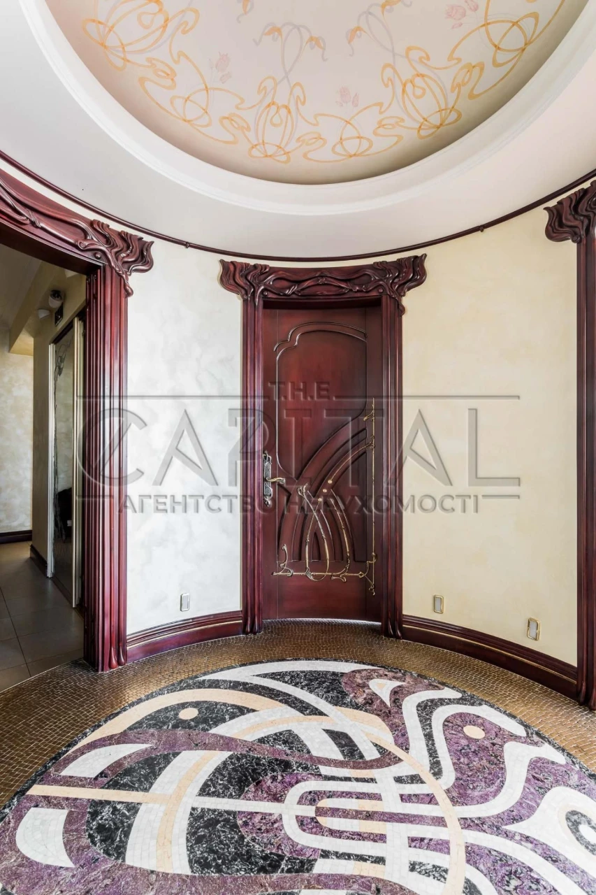 Sale of a 4-room apartment, вул. Kovpaka, Pechersky district, Center