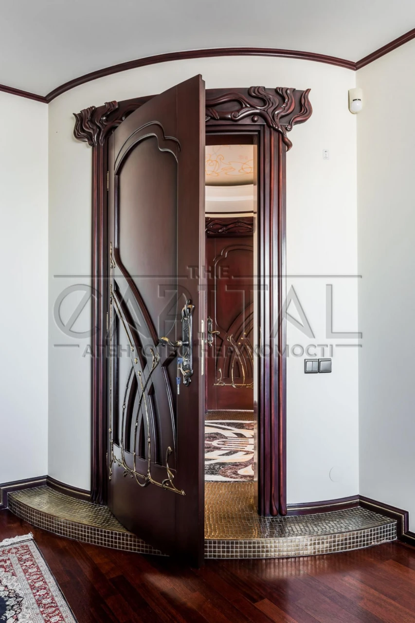 Sale of a 4-room apartment, вул. Kovpaka, Pechersky district, Center