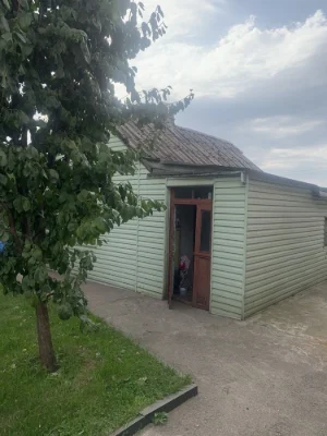 Продам затишний будинок із власною територією