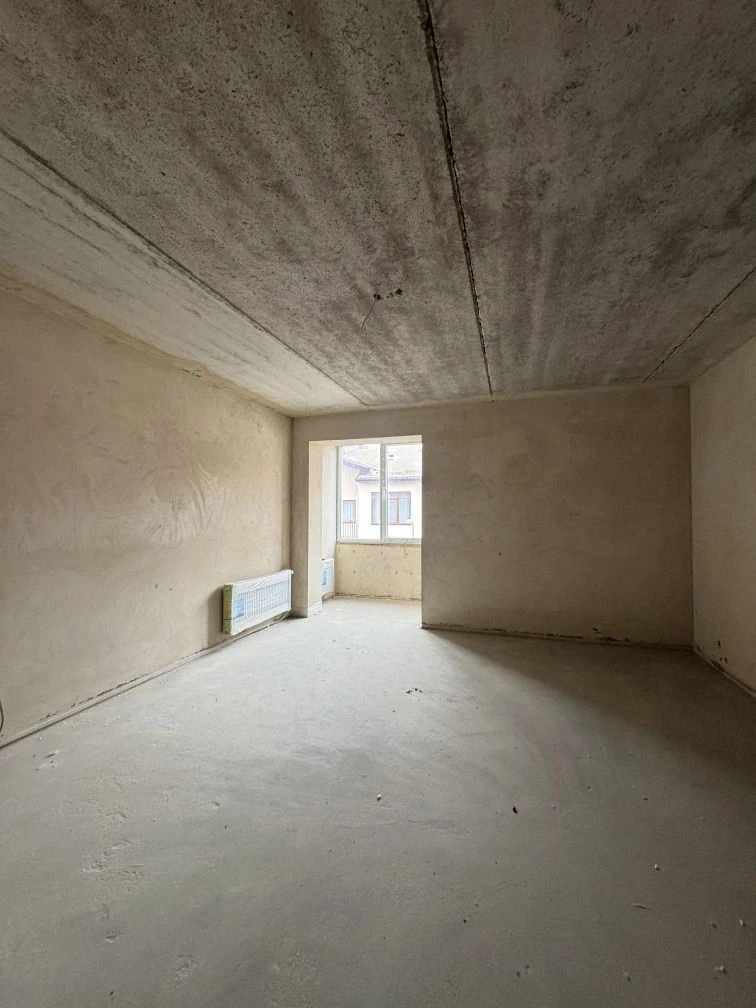 Luxury Cottage for Sale Near the Bus Station