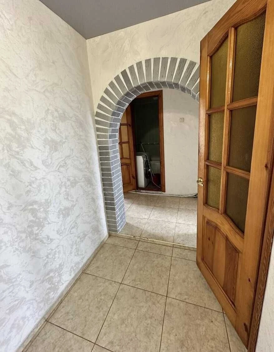 3 room apartment on вул. Sимоненка