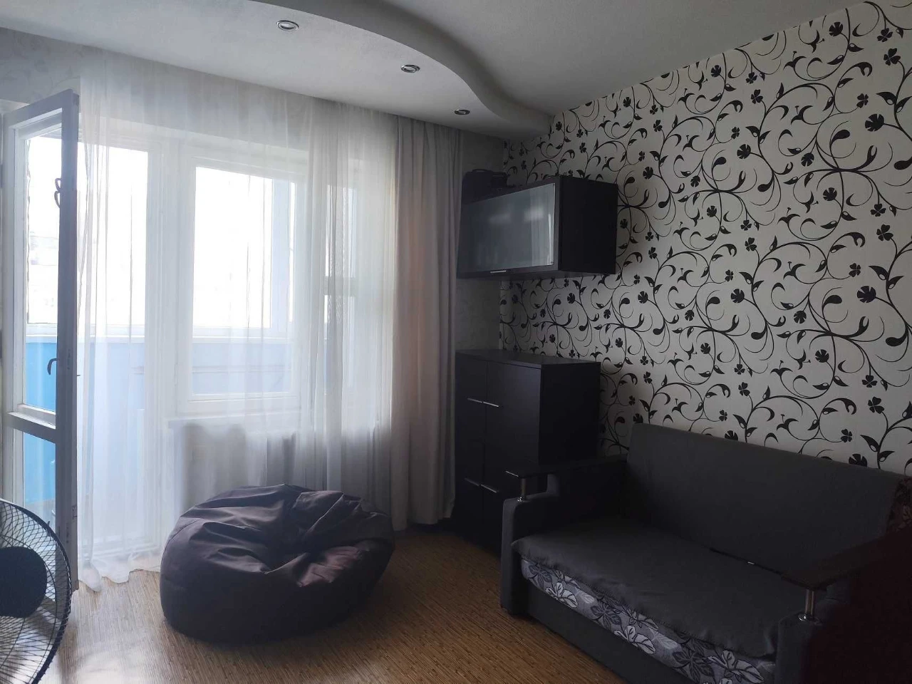 Sale of Apartment on M. Bazhan Street