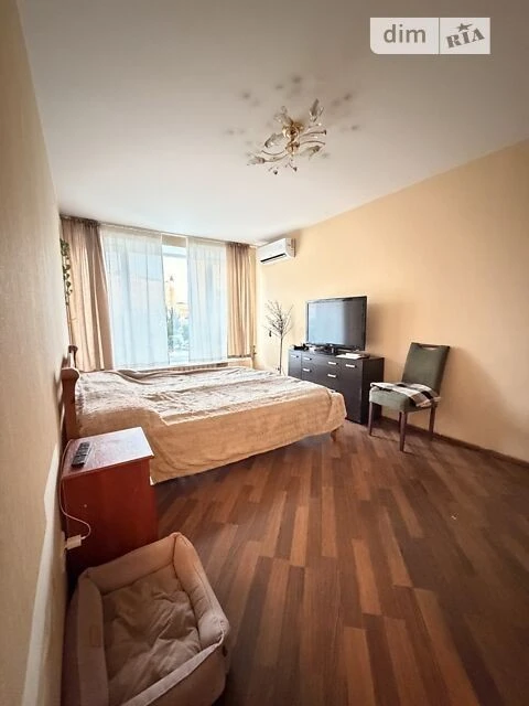 Sale of 1-room apartment 33.1 sq. m. on Oleksandra Arkhipenka 5 st.