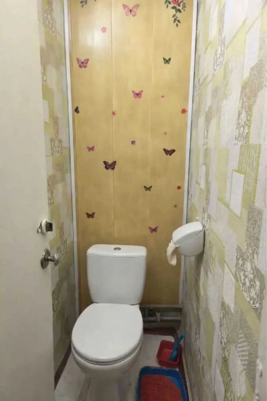 For Sale - Inexpensive 2-room apartment in Topol-2.