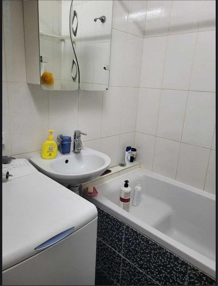 Продається квартира КОСІОРА