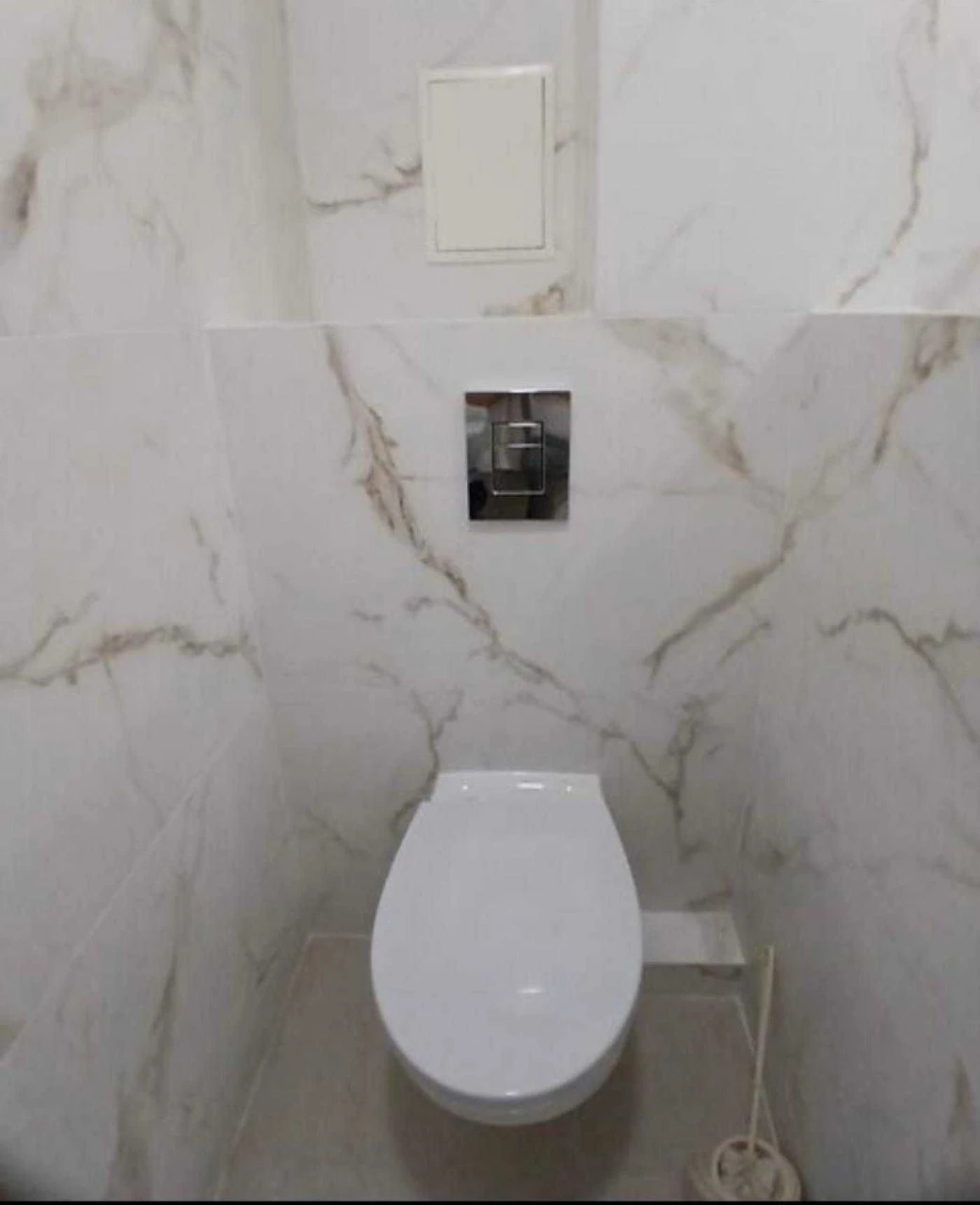 3 -bedroom/Renovated/Apartment Complex/Sea