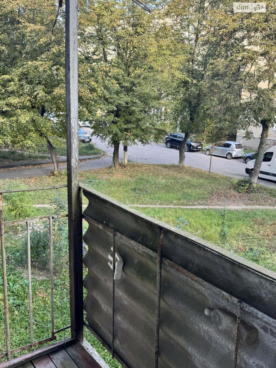 Apartment for Sale: Apartment on Kosmonavtiv Avenue