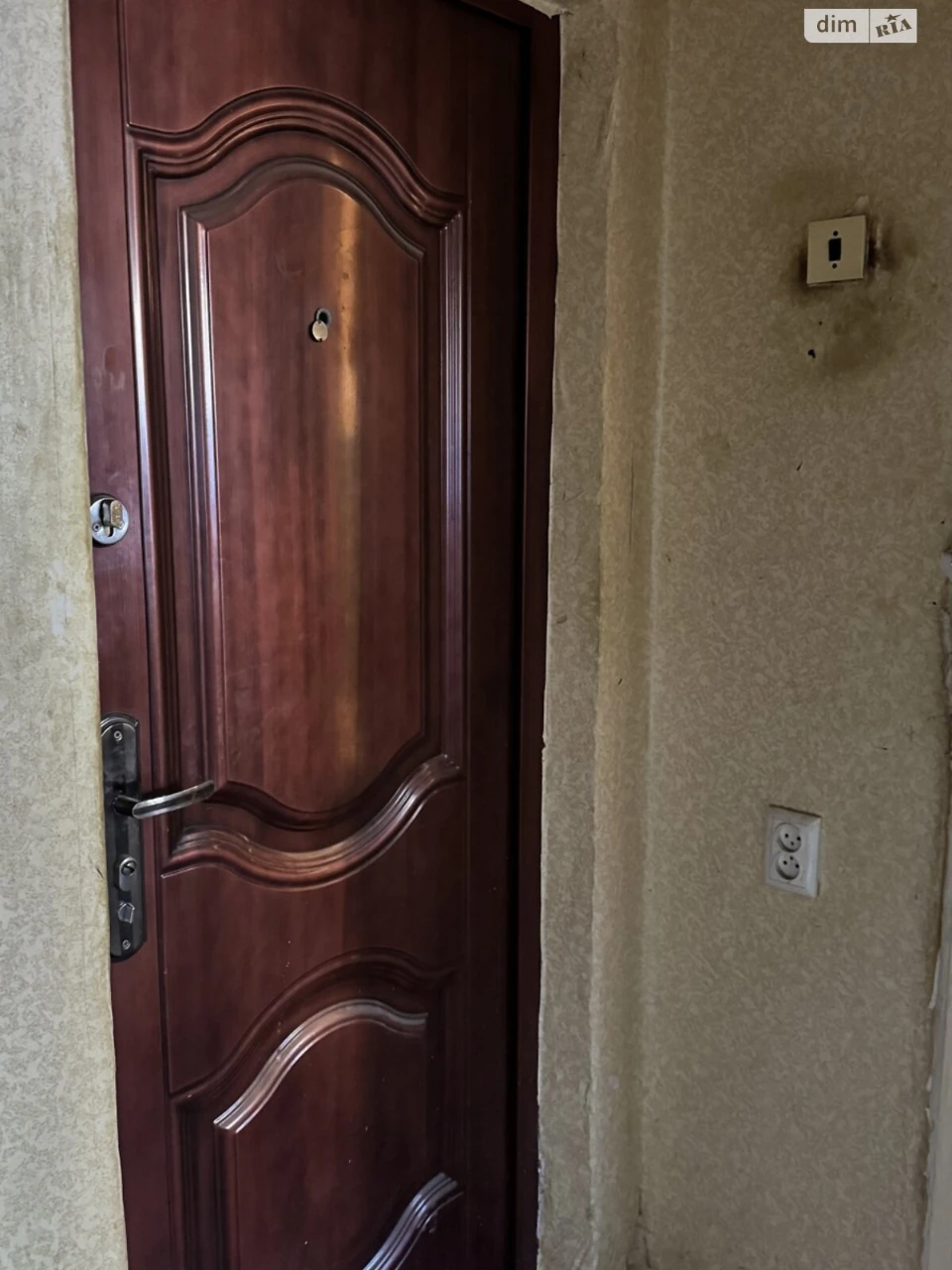 Apartment for Sale: Apartment on Kosmonavtiv Avenue
