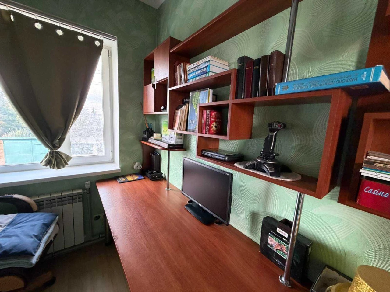 Sale of a spacious house
