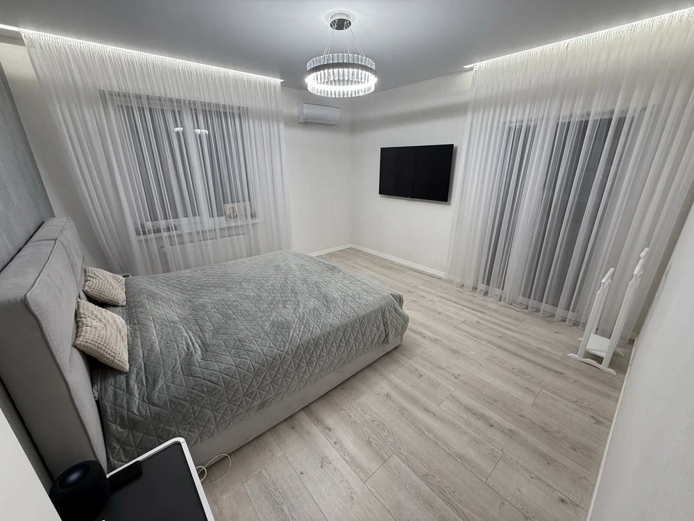 Продам квартиру 115 м2