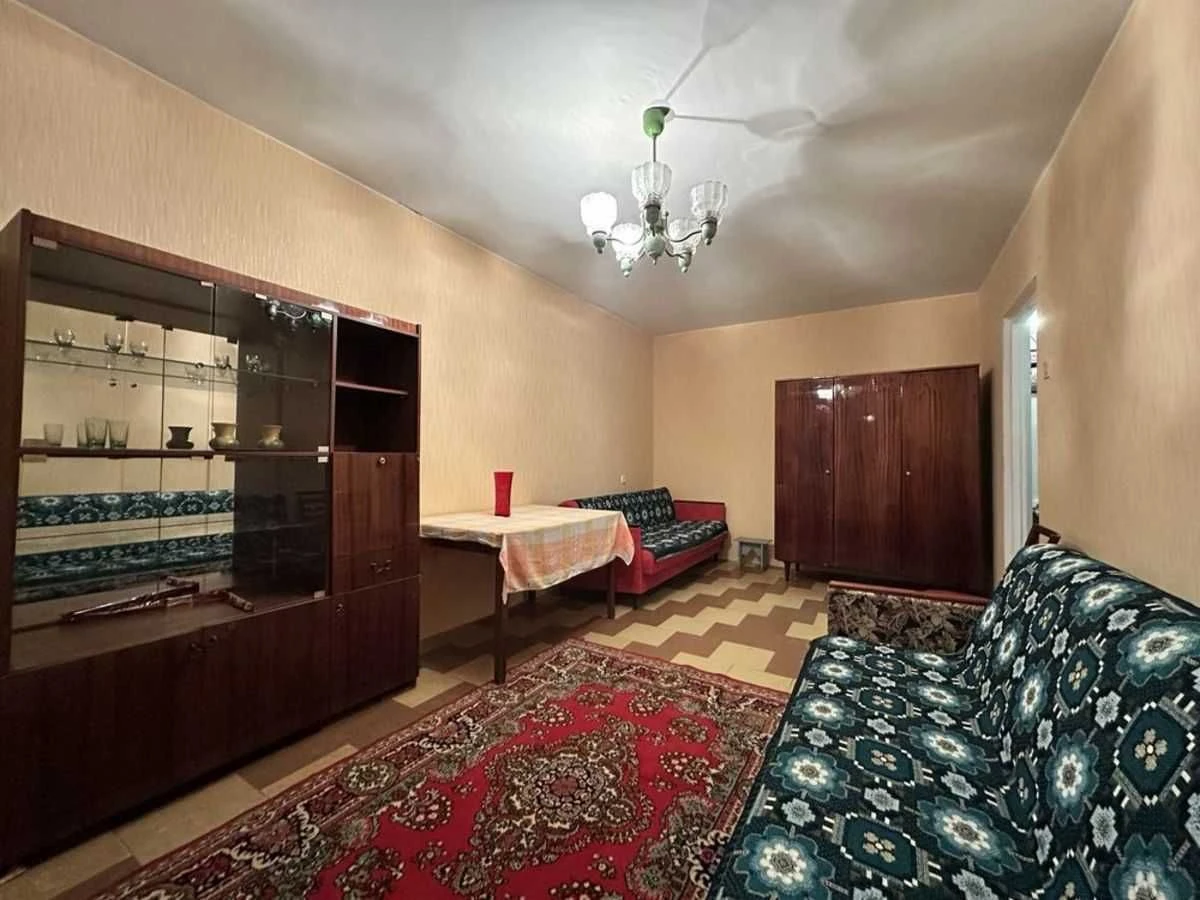 For Sale - Inexpensive 1-room apartment, Victory-1.