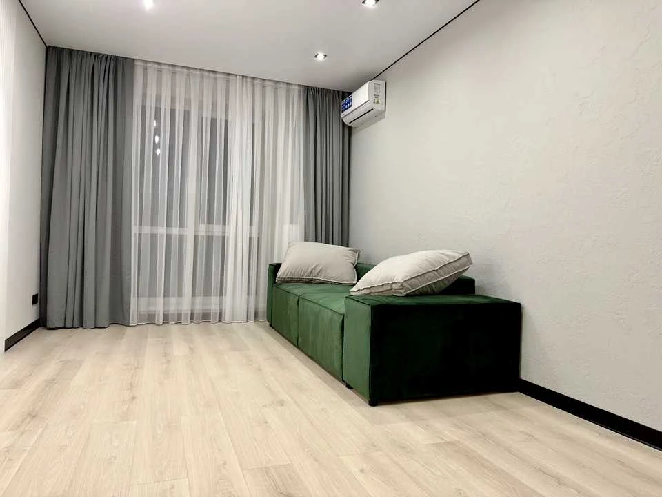 Apartment. Alexander Dovzhenko Street, Ivano-Frankivsk