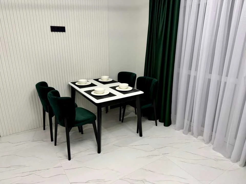 Apartment. Alexander Dovzhenko Street, Ivano-Frankivsk