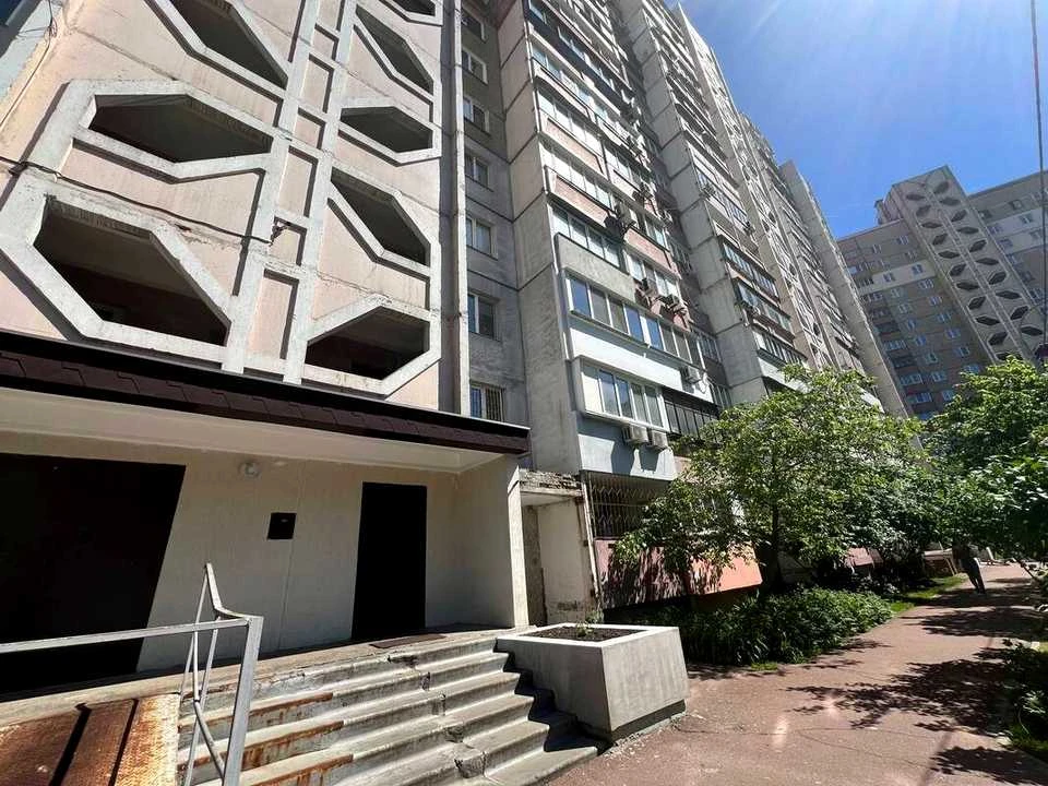 Квартира. Київ, вулиця Анни Ахматової