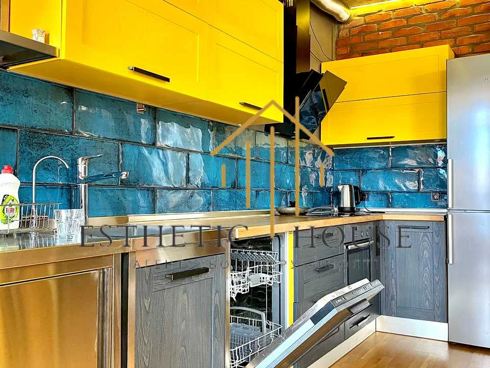 Квартира. Київ, Регенераторна вулиця