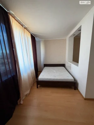 Long-term Rental One-Bedroom Apartment, Pozniaky