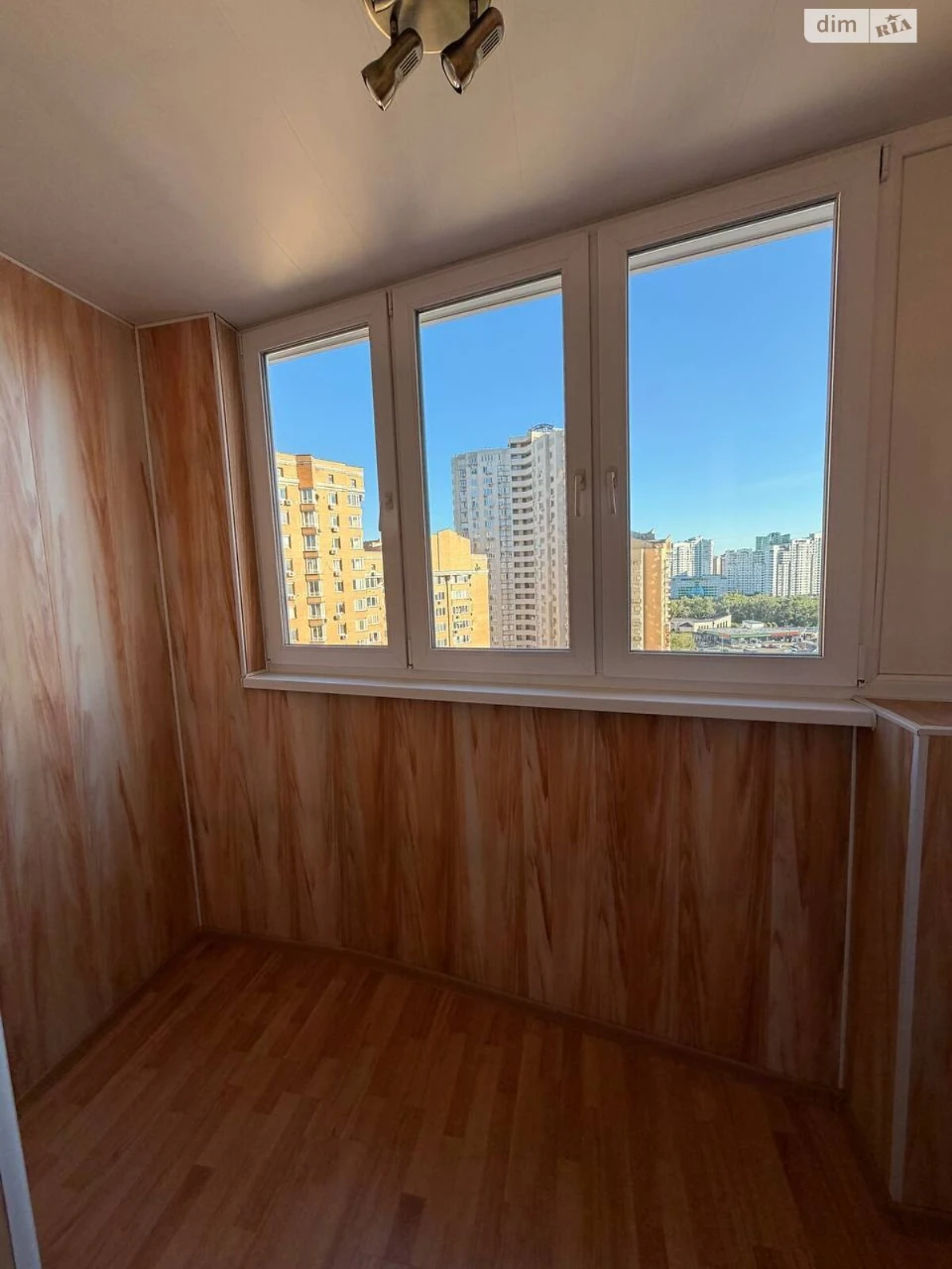 Long-term Rental One-Bedroom Apartment, Pozniaky