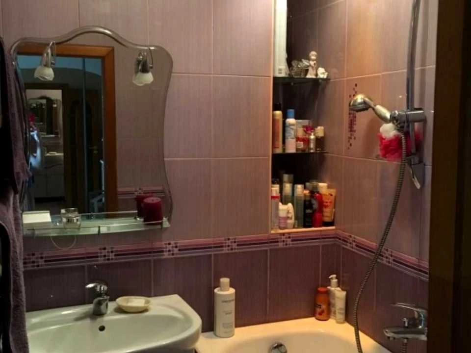 Квартира. Київ, Оболонська пл.