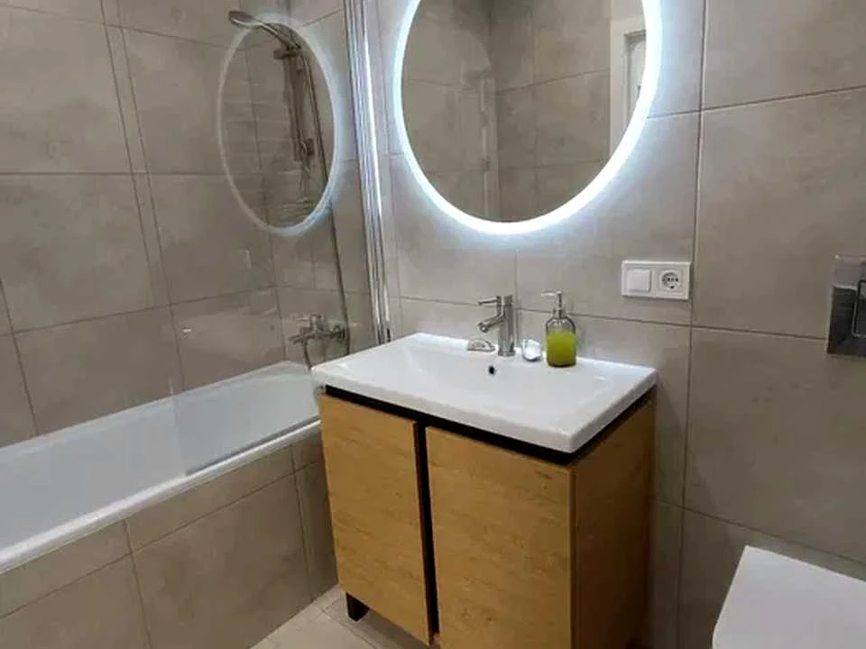 Apartment. Vsevoloda Zmiienka st.