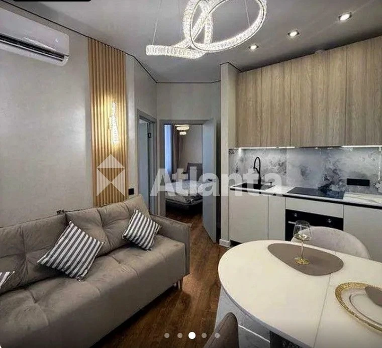 2-room apartment in the Four Seasons residential complex; re