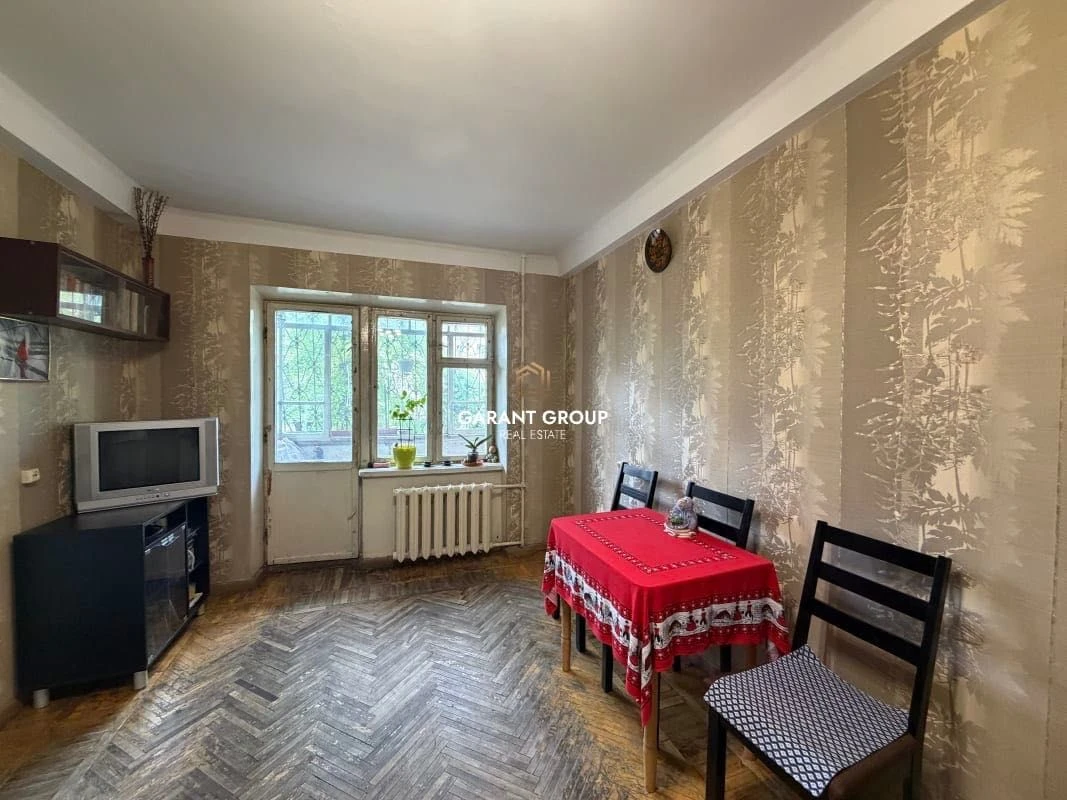 Three-bedroom apartment in Fontan